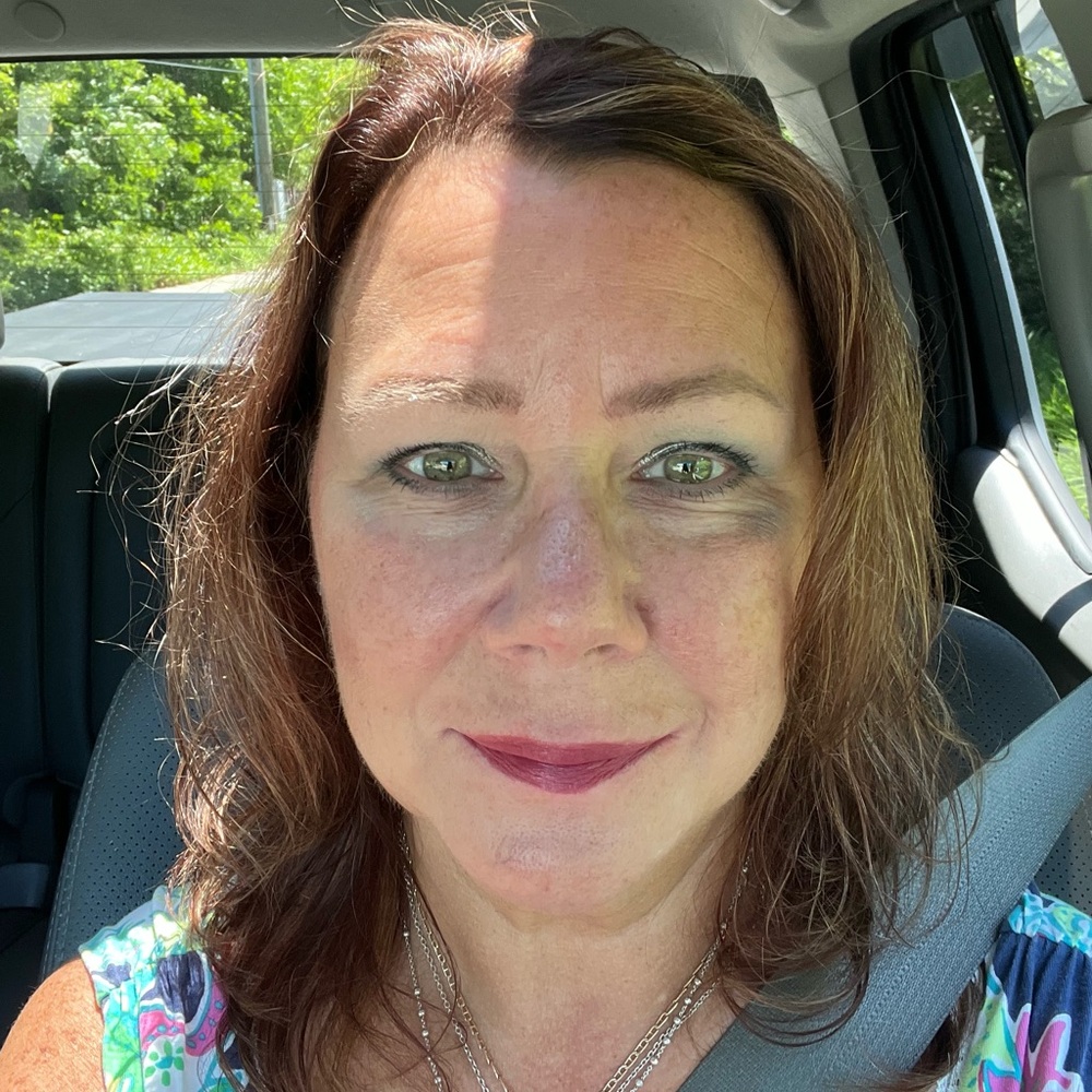 Meet your Posher, Laura